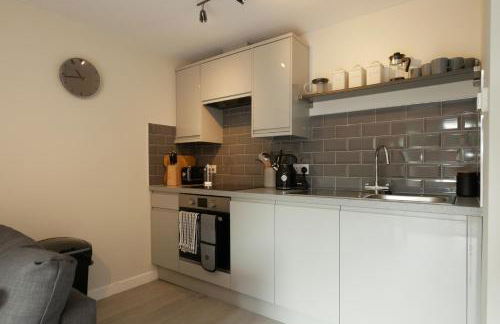 Crewe Short Lets 8 Victoria Court, Crewe - Photo 8