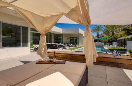 Pool • Hot Tub • Views Luxury Design Villa Valentina by AvantStay - Foto 77