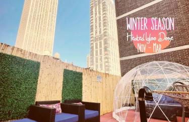 Hotel and the City, Rooftop City View - Foto 1