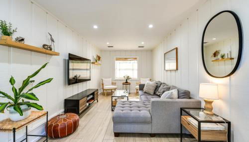 Modern Naples Duplex Home about 6 Mi to Beach! - Foto 1