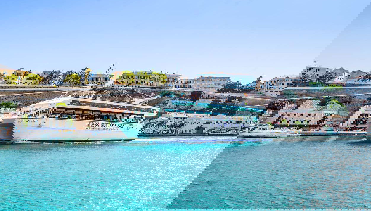 Tour the coast in the most comfortable way