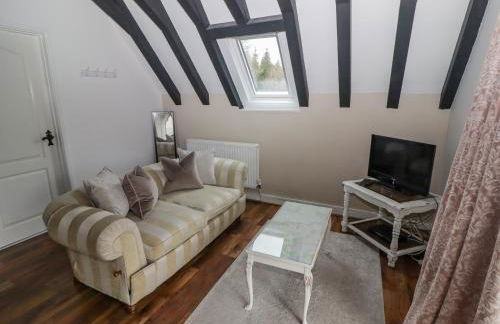 The Chapel - Photo 19