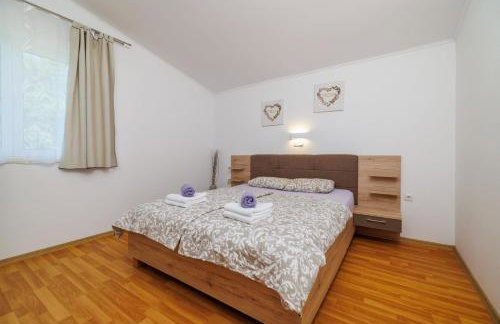 Apartments By the sea in Lopar - Photo 41