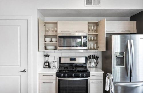 Gorgeous Central City 2BD 2BA - Foto 19