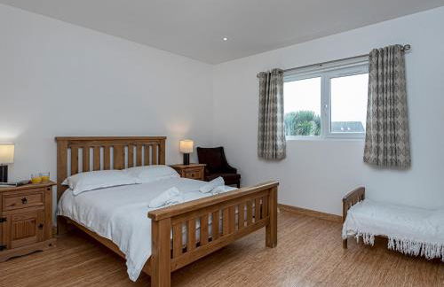 Celyn Y Mor Stunning Rhosneigr Family Beach House - Pass the Keys - Foto 13