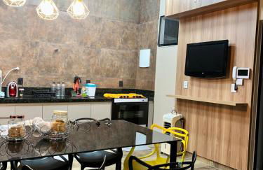 Casa Flat, Suíte, Ar-Cond, Área Gourmet e Garagem - Foto 23