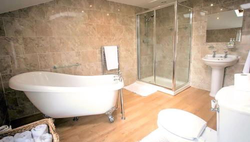 Manor Farm Holiday Cottages - Foto 4, Shower