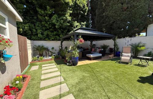 Modern Studio with Private Patio - Foto 51