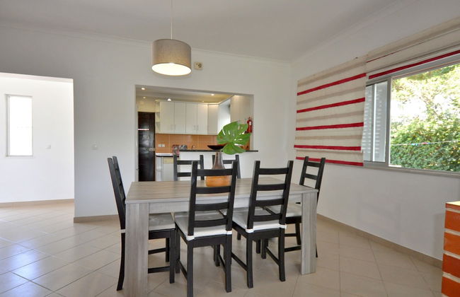 Delightful Single-storey Villa, Private Pool, Free air Conditioning and Wifi - Foto 14