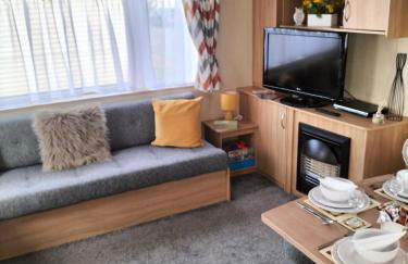 3 Bedroom Caravan, Edi Rita, Robin Hood, Pet Friendly - Photo 3