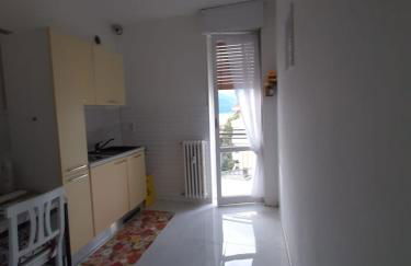 Luino Flowers Home - Photo 5