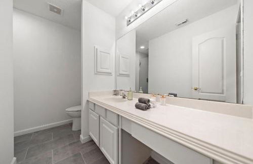 Houston Lake Retreat Pool Lake Front Spa - Foto 42