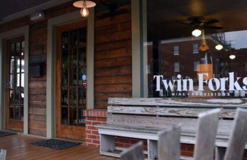 KING BED Family Friendly Cottage - Walk to Zoo & Waterpark - Near Downtown & Midtown - Foto 34