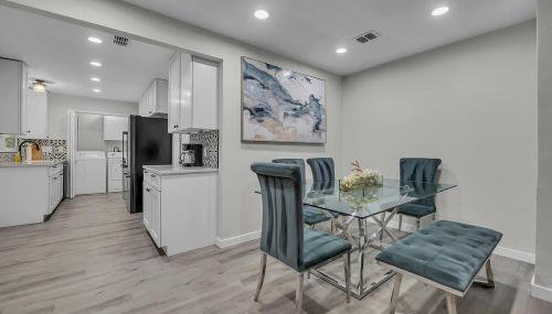 Cozy 5BR Home Sleeps 12 Near Downtown Austin and Tesla - Foto 5