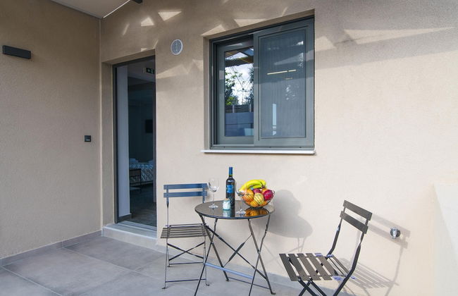 Serenity Suites Sea View 2 - Photo 18