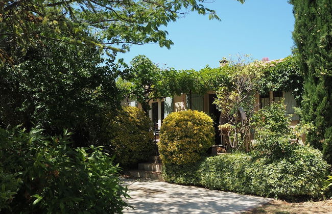 Cozy Vacation House With Pool, Vernegues - Foto 28