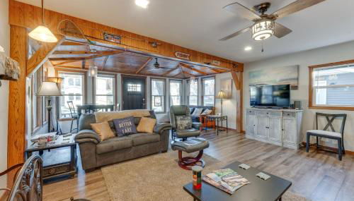 Cozy Clear Lake Home - Walk to Town and Boat Dock! - Foto 4