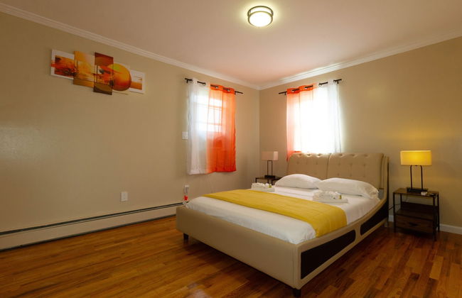 Cheerful & Beautiful 3-Bedroom Ranch - Photo 20