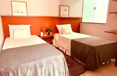 Descubra a Casa Felicidade em Belém! Climatizada, com sala ampla, 2 quartos, mezanino e Wi-Fi veloz. Localização central perto de atrações e gastronomia. Viva a Amazônia com conforto exclusivo. Reserve já sua experiência inesquecível! - Photo 16