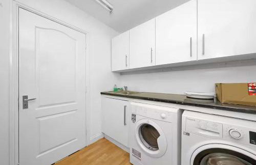 Spacious home in private estate - Foto 15