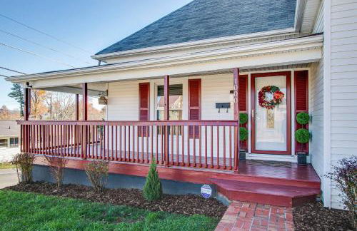 Soak n Stroll 2 State St Casino Firepit Dogs OK - Foto 31