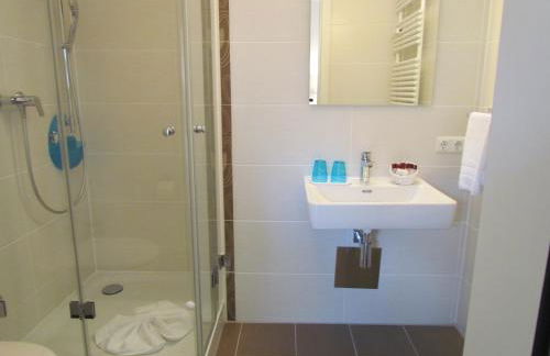 AMENITY-Garden-Apartments - Photo 37