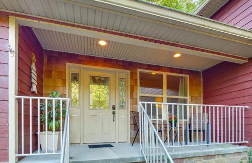 Walk to Marina Center Hill Lake Home with Hot Tub - Foto 29