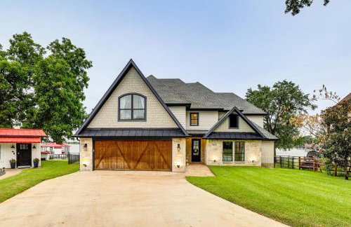 Hot Tub, Fire Pit! High-End Cedar Creek Lake Haven - Foto 41