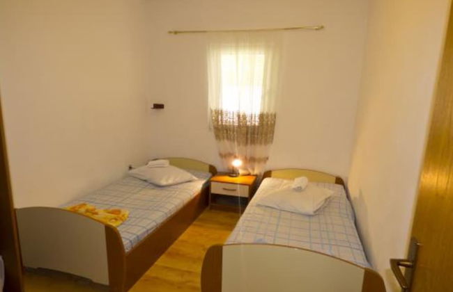 Beachfront Apartments Plaža - Foto 9