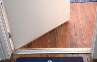 The Maiden Voyage - Themed Getaway, Steps to Forsyth, King Bed, Grill, Games, Picnic Basket - Foto 41