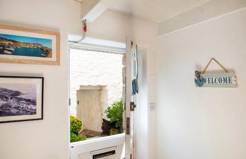 Abbey Cottage, Close to Mousehole Harbour - Photo 32