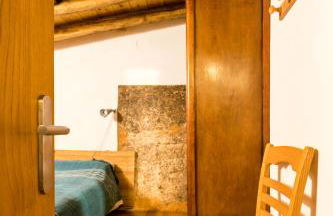 Antigua Panadería de Valdelarco, chimenea con horno 2 Hab 4 pers mas 2 max - Foto 15