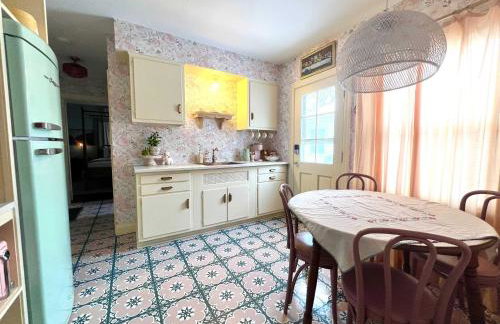 Peaches and Cream Coffee and Confetti Villa - Foto 47