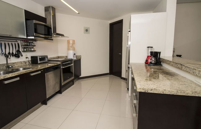 Downtown Apartment Oasis 12 - Photo 15