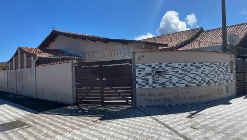 Casa próximo a plataforma de pesca com piscina e churrasqueira - Foto 2