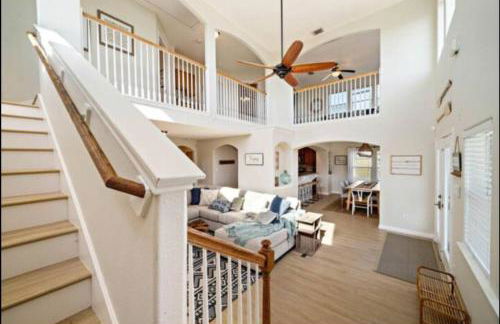 Beach house with large deck and patio - Foto 24