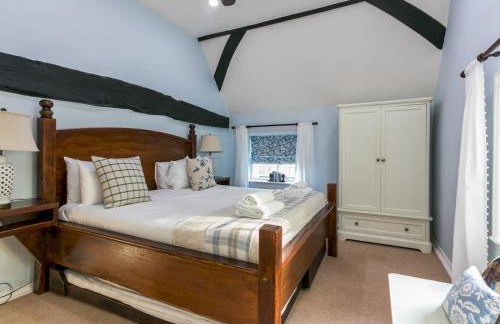 Secluded Mansion Retreat - Expansive Private Oasis - Pass the Keys - Foto 22