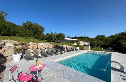 La Villa en Loire, avec Jacuzzi 6 places, Piscine chauffée, boulodrome, salle de jeu, 6 Chambres, vue Loire, 350M2 - Foto 72
