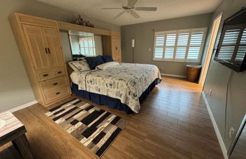 117 Cocoa Beach Club Direct Oceanfront Next to Pier, Dog Friendly! - Foto 28