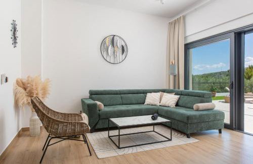 Villa Nacle with Heated Pool and Large Playground near Omis and Split - Photo 31