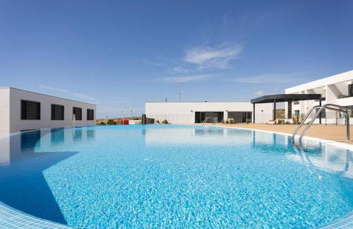 Home2Book Impressive Apt Abades, Pool & Terrace - Foto 1