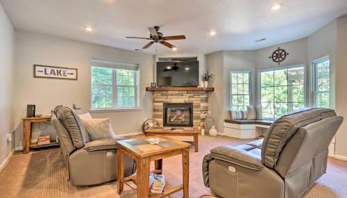 Dock and Jet Ski Slip Lakeside Sunrise Beach Home! - Foto 4