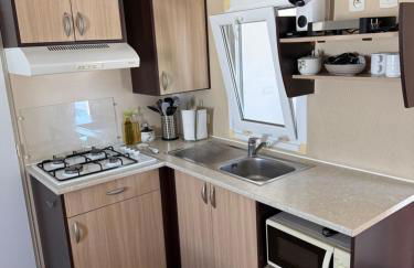 Apartamento con piscina y jardín - Foto 13