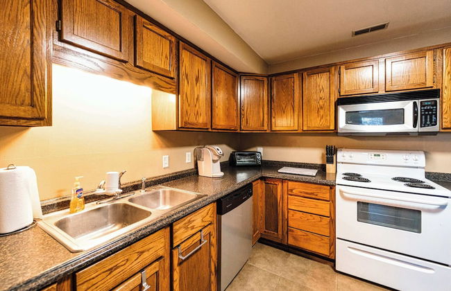 Osage Beach Getaway Lake Views Pet Friendly! - Photo 20