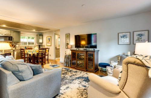 Hot Tub and Fire Pit Access! Peaceful Renton Retreat - Foto 7