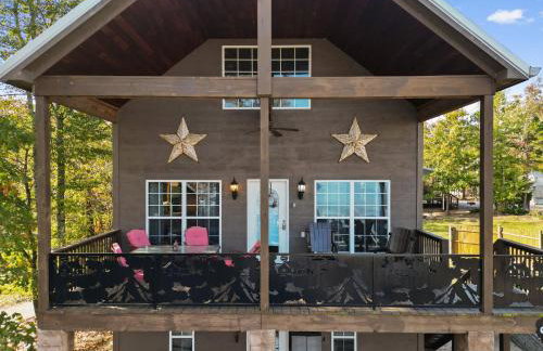 Cloud 9 Cabin with an indoor pool hot tub & fire pit - Foto 27