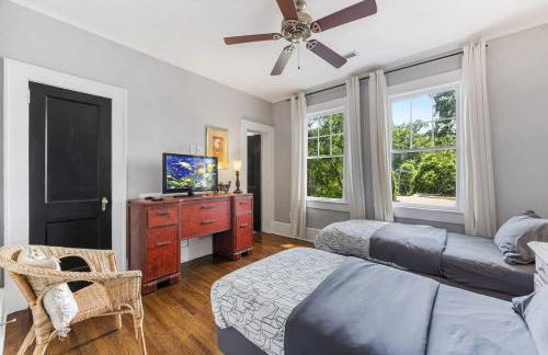 Contemporary gem in the Heart of Myers Park - Foto 9