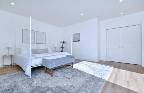 Beautiful 3 Bed Home with a Large Back Yard Outdoor Space - Foto 27