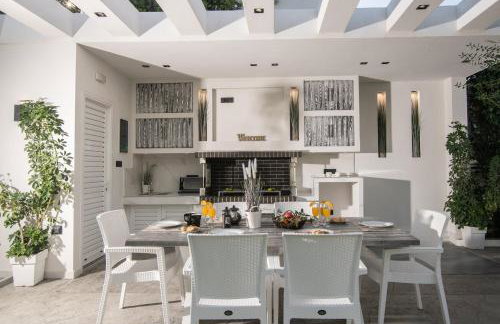 Royal View Villa - Private Pool & Hot Tub - Foto 14