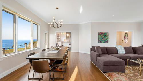 Oceantfront Estate with Luxury Kitchen & Game Room - Foto 5